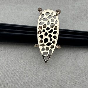 Good condition Gold Statement Ring size 8 vintage